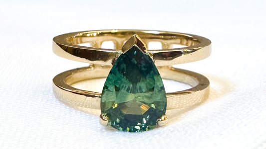 how to choose a green sapphire engagement ring