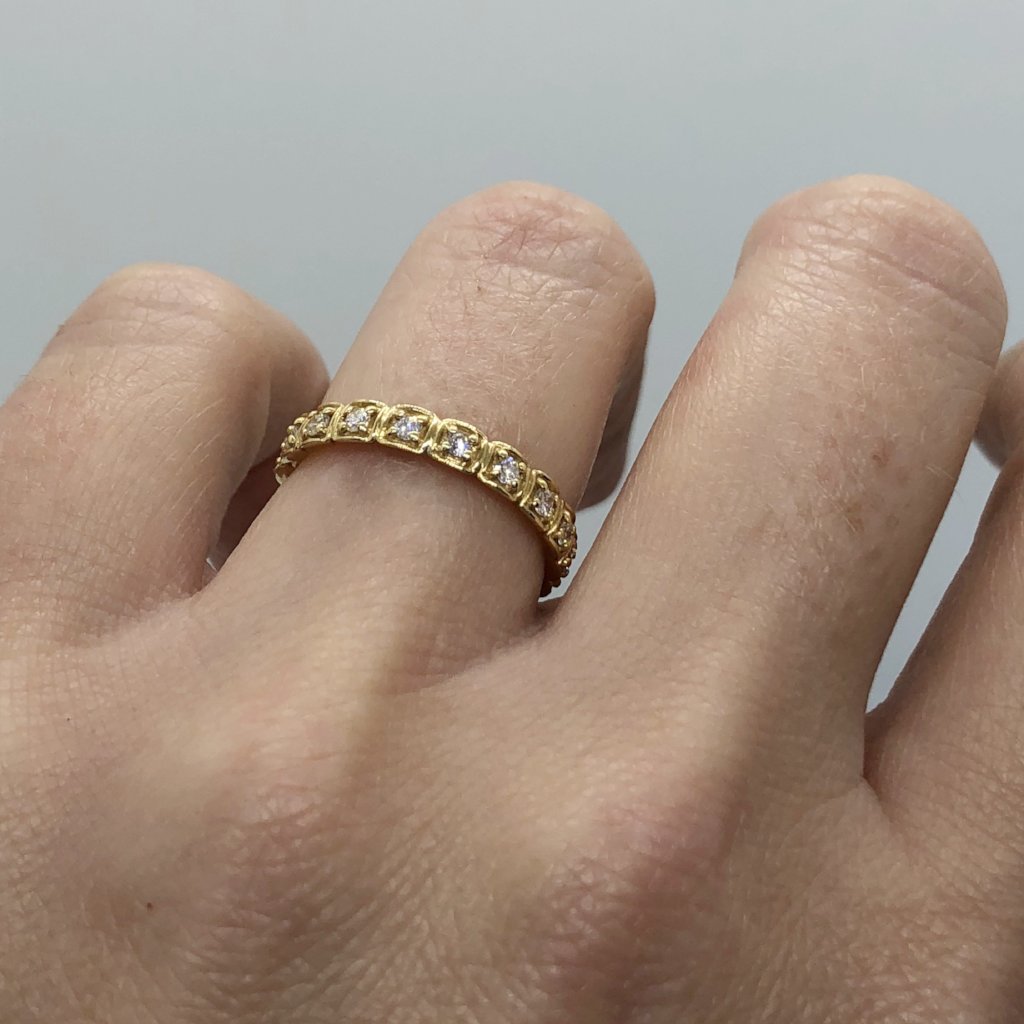 Avila Textured 18k Gold Diamond Eternity Band